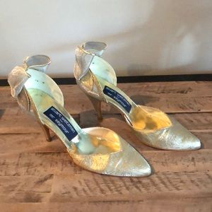 EUC GORGEOUS Vintage Stuart Weitzman Shoes!!